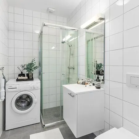 I Apartment *